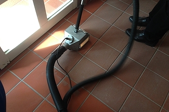 Çini Temiz Yüzme Havuzu