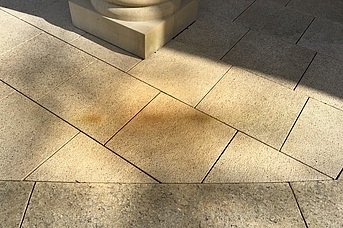 Temiz Granit Döşeme