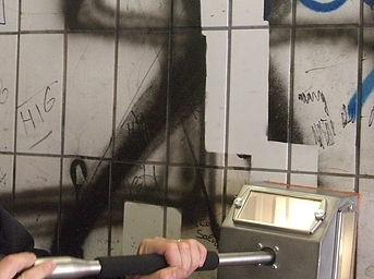 Autobahnmeistereien'de Grafiti Silme