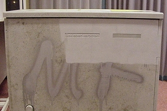 Plastik Üzerindeki Grafitiyi Kaldırma