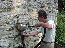 Doğal Taş Üzerindeki Grafitiyi Kaldırma