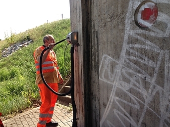 Betondaki Grafitiyi Kaldırma