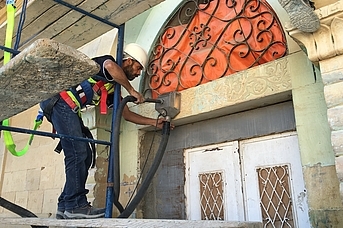 Doğal Taşı Çevre Dostu Bir Şekilde Restore Etmek